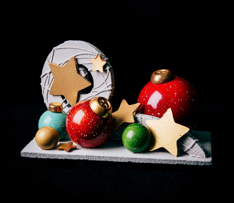 Bauble Composition NOT AVAILABLE 2025