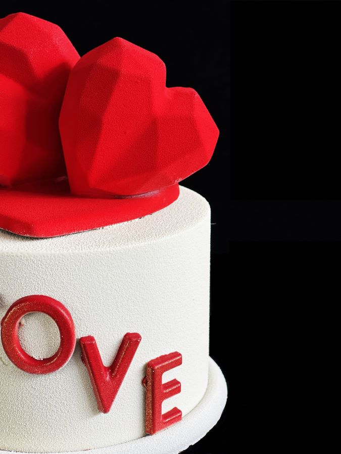 Valentine's Heart Smash Cake for two